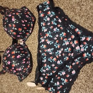 Victoria's Secret Black Lace Bra Intimates